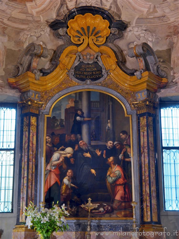 Milano - Ancona dell'altare nella cappella di San Benedetto nella Basilica di San Simpliciano